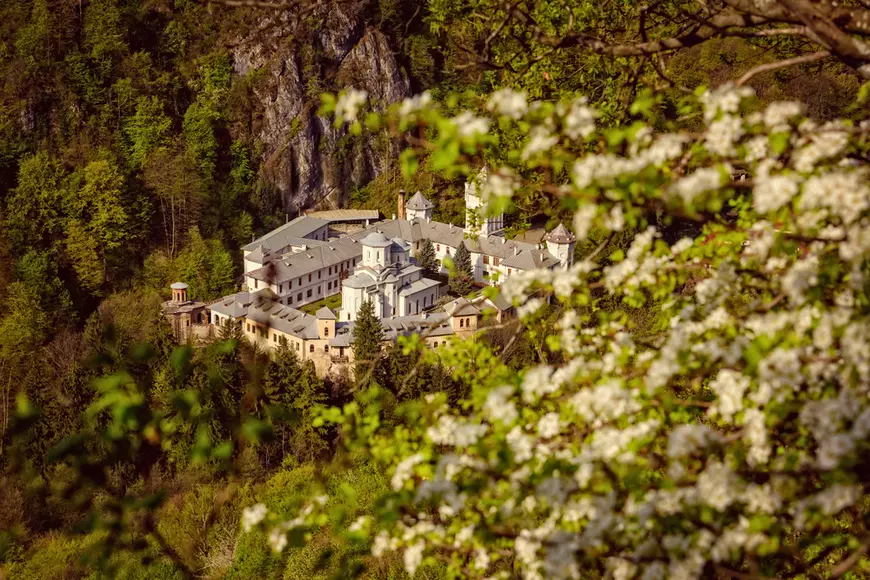 manastirea-tismana-gorj